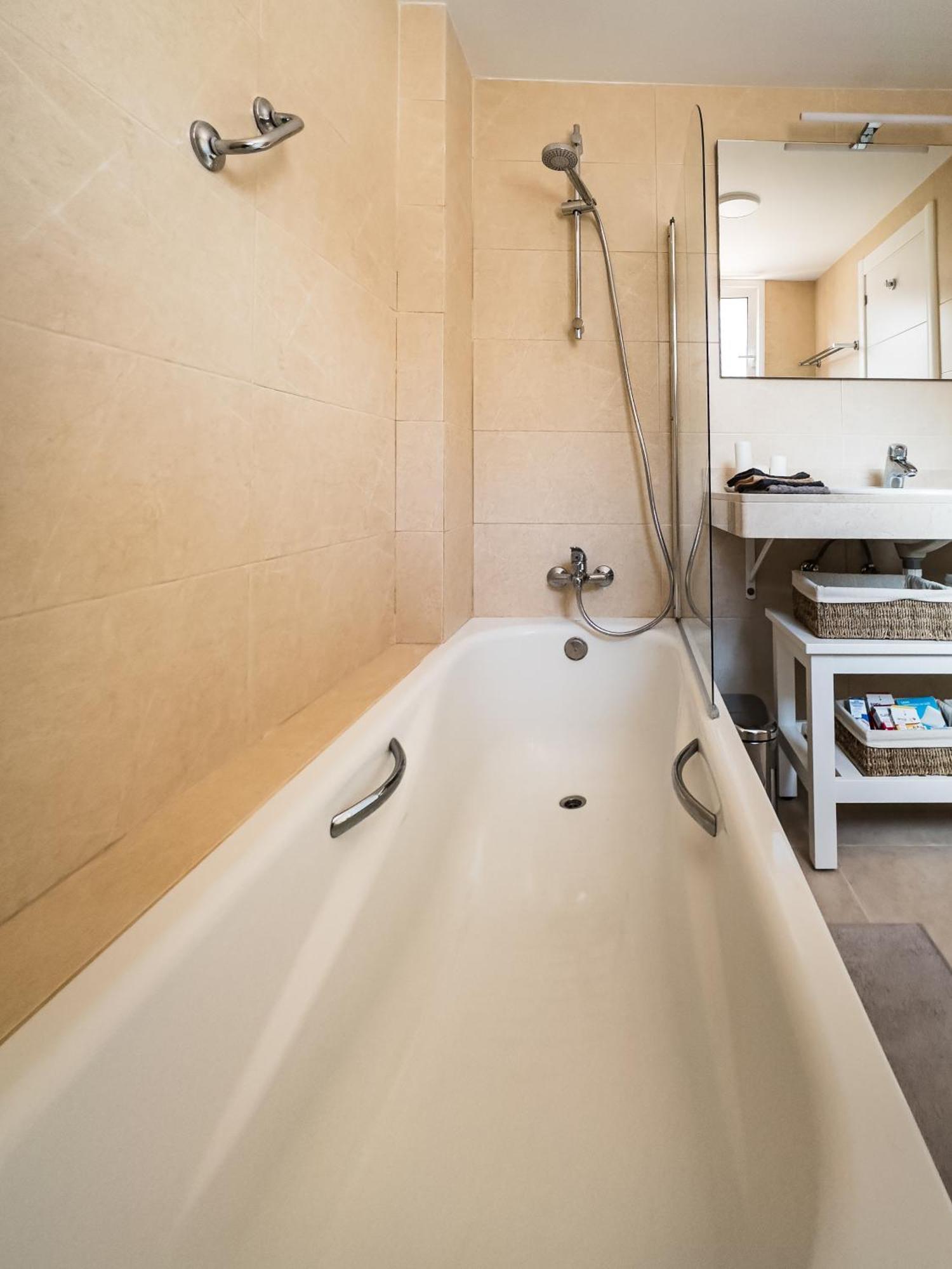 Luna - Ac, 2 Pools, Panoramic Ocean, Private Garage, Fibre Net Puerto de Santiago  Eksteriør billede